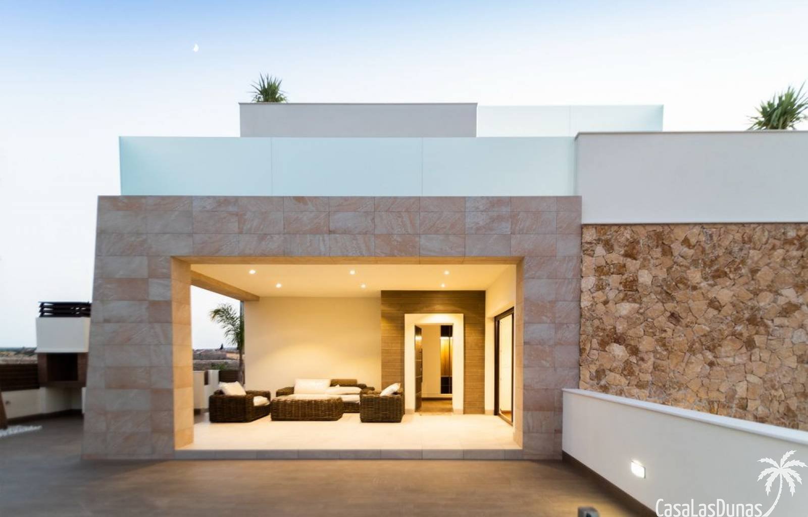  Dieses prächtige Projekt neuer Luxusvillen befindet sich im traditionellen Dorf Benijófar. Diese Villen verschiedener Modelle befinden sich auf einem