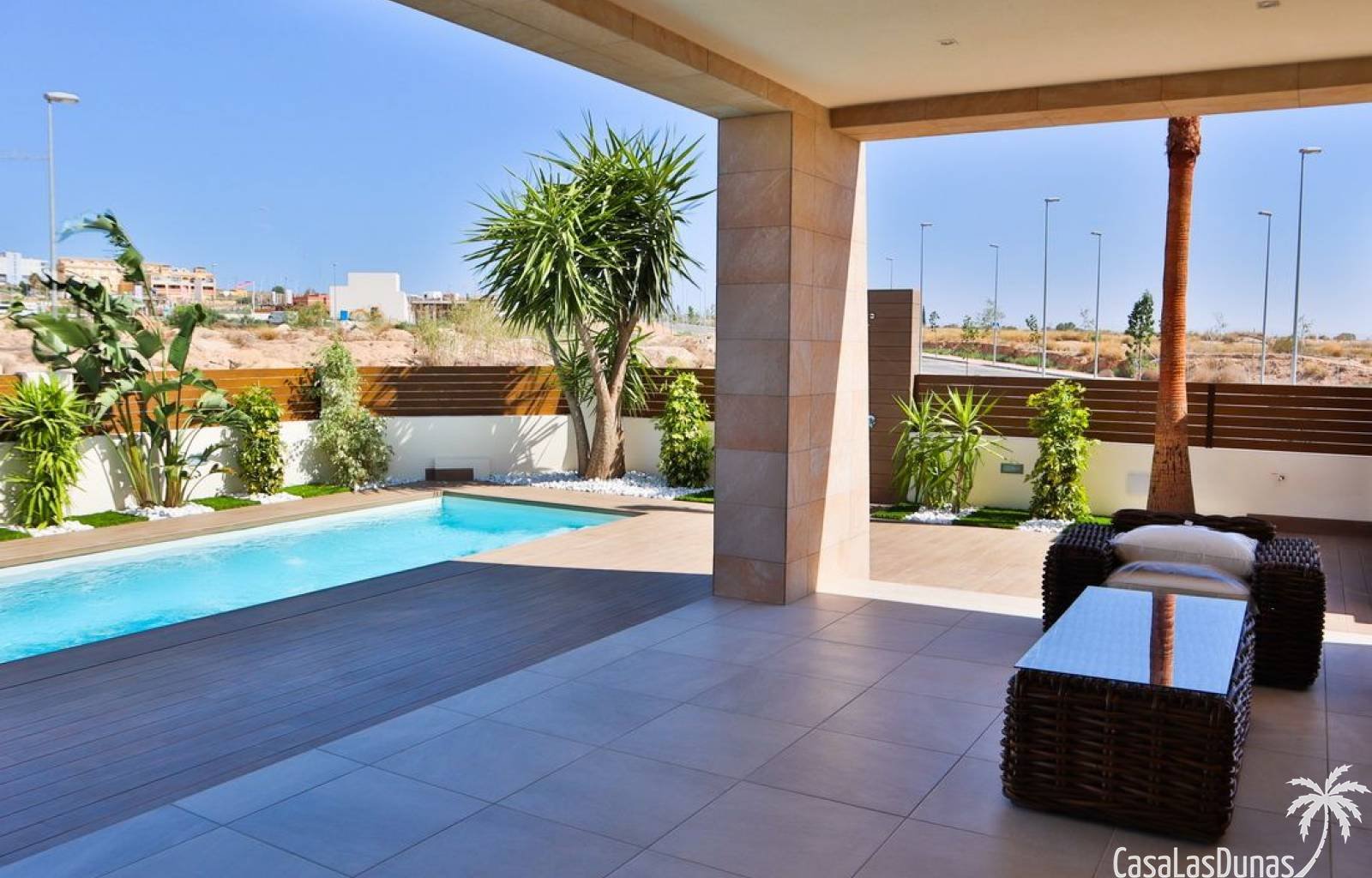  Dieses prächtige Projekt neuer Luxusvillen befindet sich im traditionellen Dorf Benijófar. Diese Villen verschiedener Modelle befinden sich auf einem