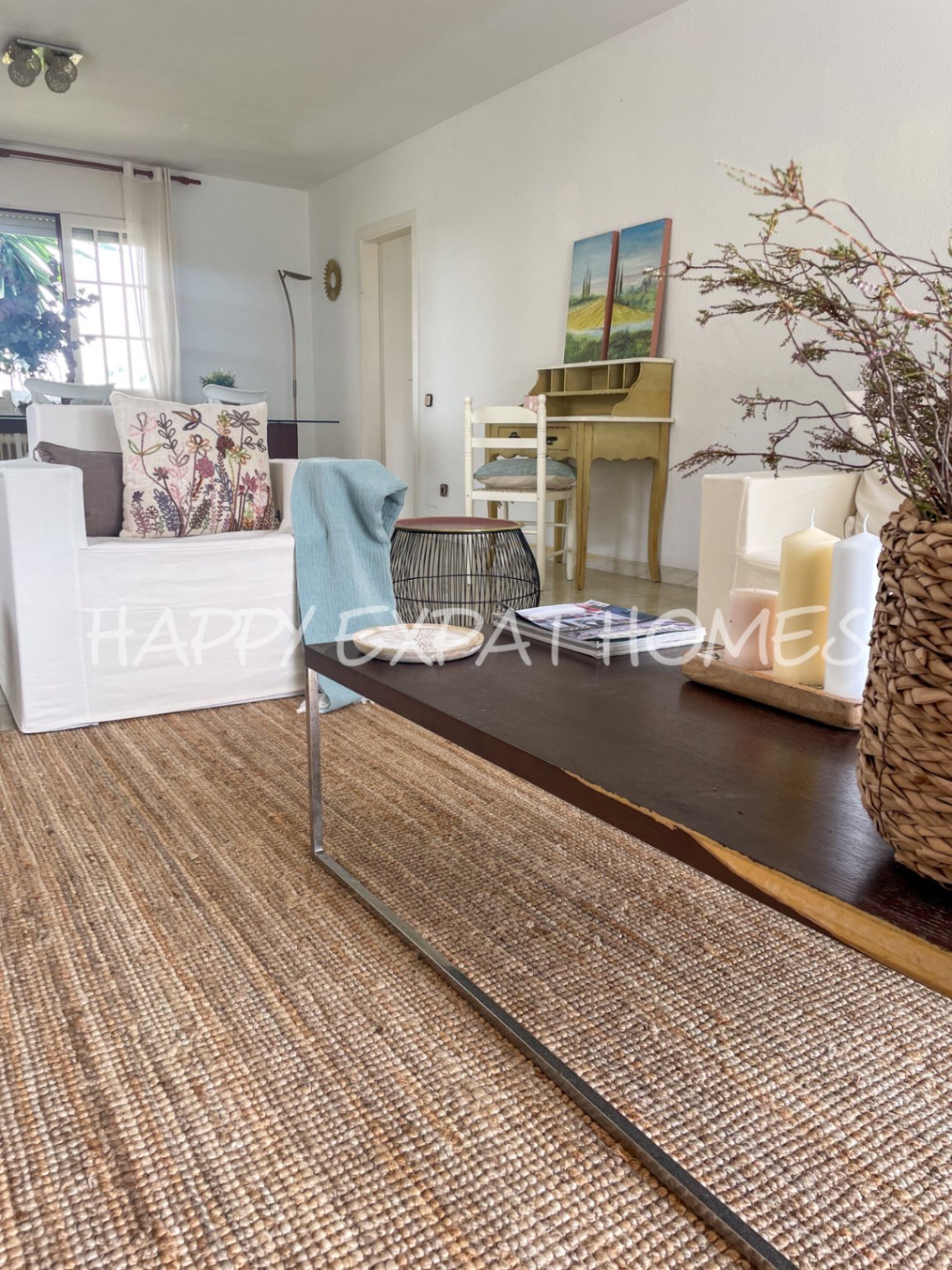 Unglaubliches Doppelhaus mit TOURISTISCHER LIZENZ und privatem Wald. Mit etwas Liebe und einigen Renovierungen hat diese Immobilie das Potenzial, eine