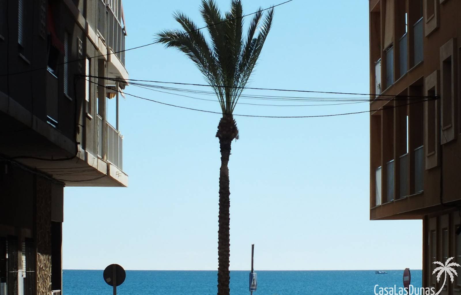  Einmalige Gelegenheit, nur 600 Meter vom Strand und dem Zentrum entfernt, Penthouse mit 2 Schlafzimmern! Eine solche Gelegenheit ist an diesem Stando