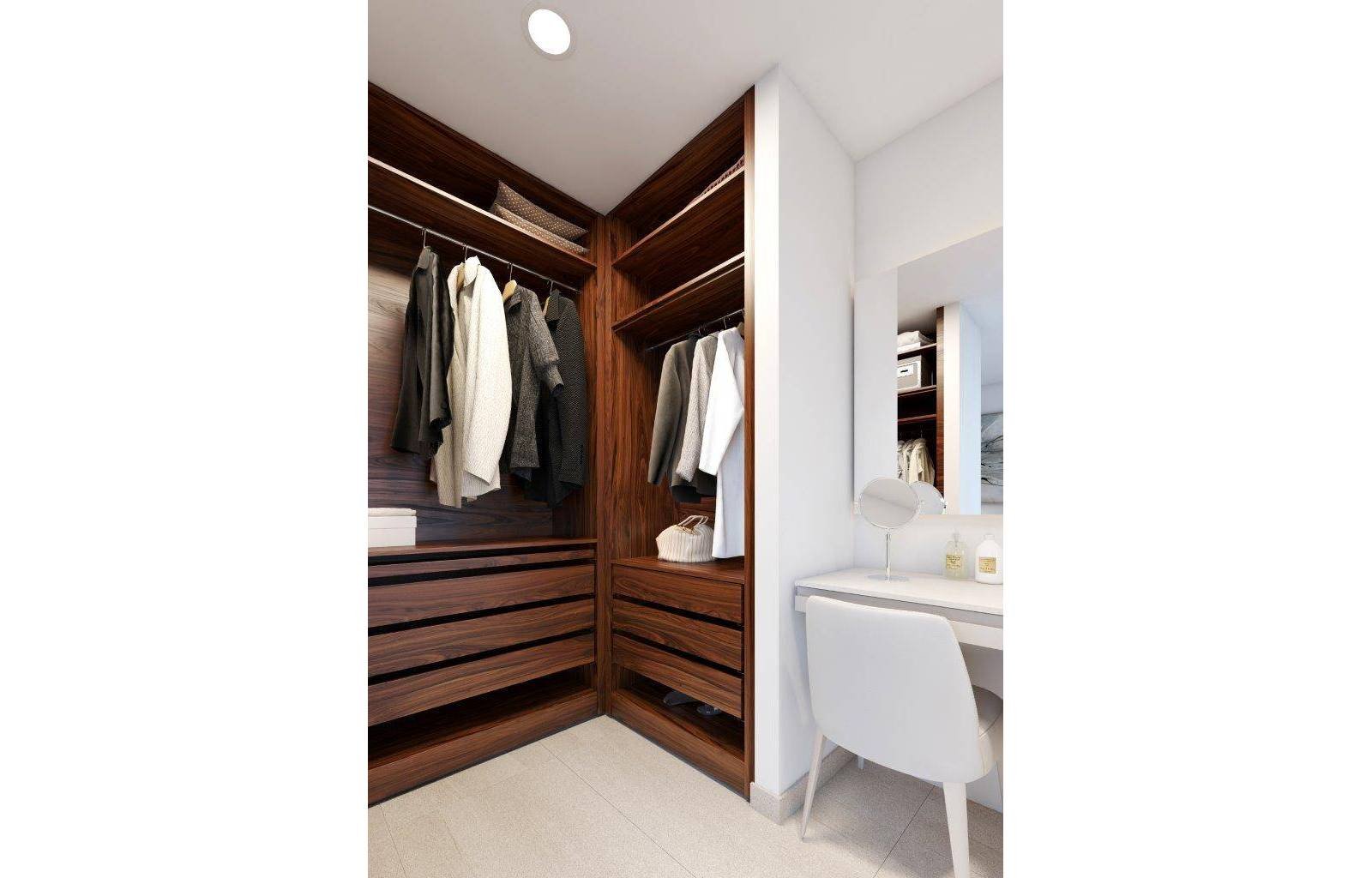  Diese wunderschöne Luxusvilla befindet sich in Benidorm nur wenige Gehminuten vom Strand und einem Naturpark entfernt, wo Sie den außergewöhnlichen M