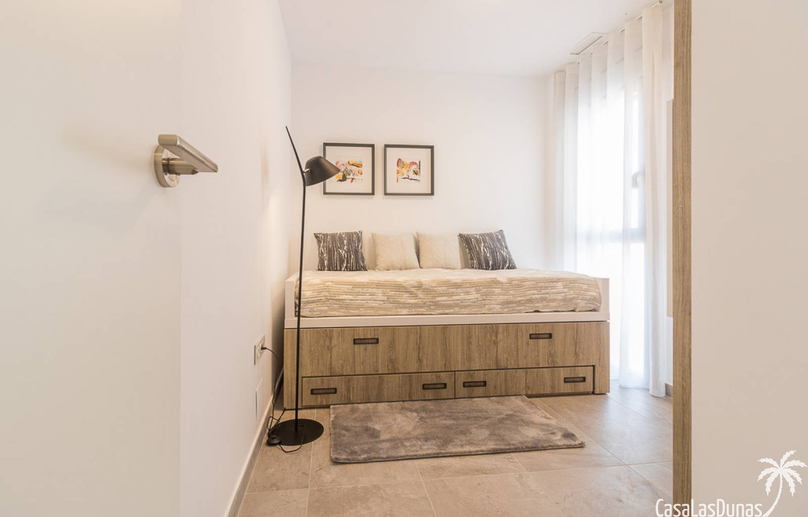  Luxuriöse Wohnanlage bestehend aus wunderschönen Apartments mit Blick auf den Salzsee von Torrevieja. Die Apartments verfügen über 3 geräumige Schlaf