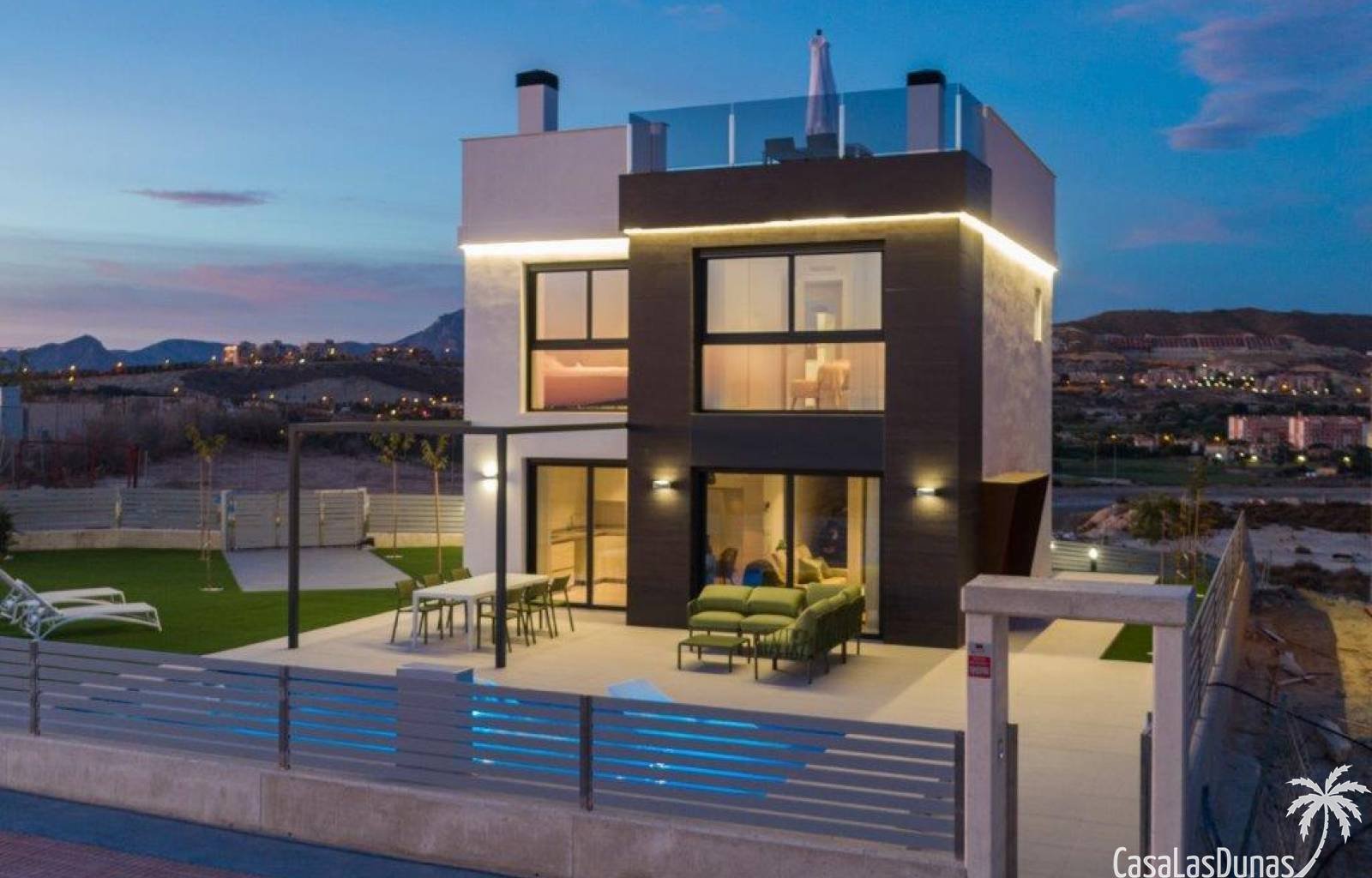  Moderne Villen von hoher Qualität, mit einem Hausautomationssystem als Standard und unzähligen anderen luxuriösen Details, die auf Komfort und die Nu