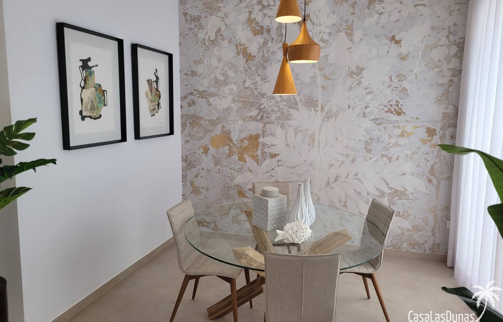  In dieser wunderschönen Villa am Strand atmen Sie das Meer, die Wärme, aber vor allem die Fantasie und Ruhe. Es ist nur 200 Meter (!) von einem wunde