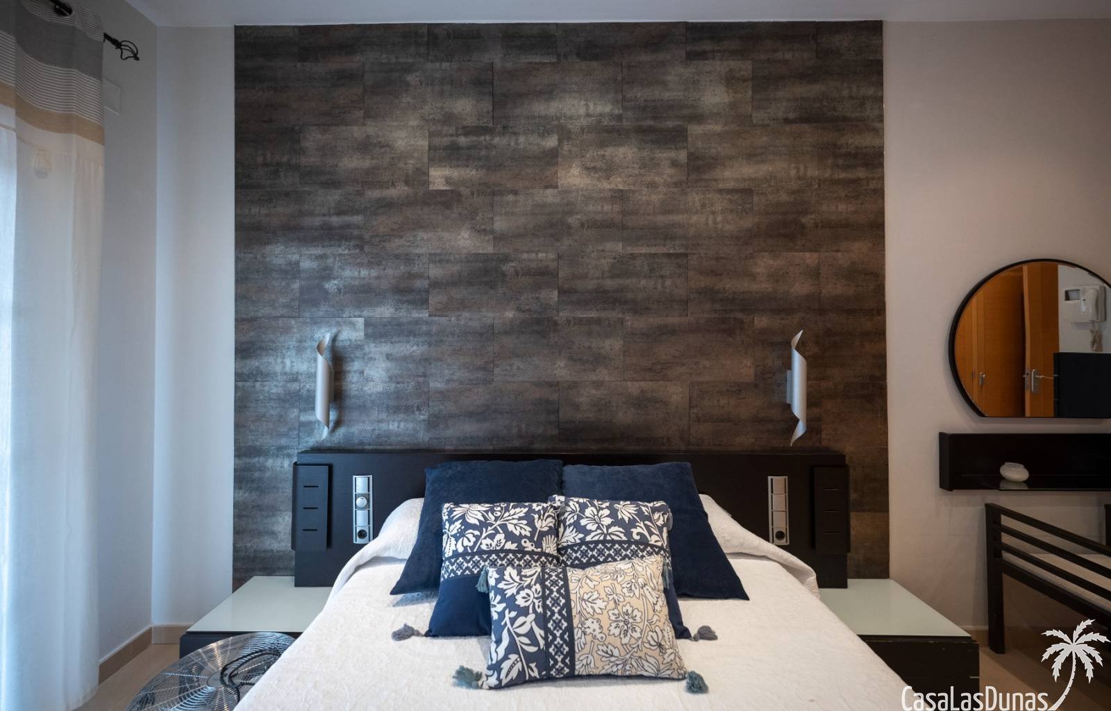  Suchen Sie Ruhe und gleichzeitig alle Annehmlichkeiten, um ein luxuriöses Leben zu führen? Dann ist diese Luxusvilla das Haus, von dem Sie schon imme