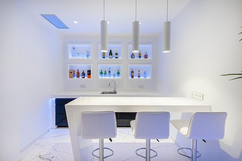  Diese exklusive Villa befindet sich in der schönen Stadt Calpe und bietet eine privilegierte Umgebung nur 1 km vom Meer entfernt. Entworfen für dieje