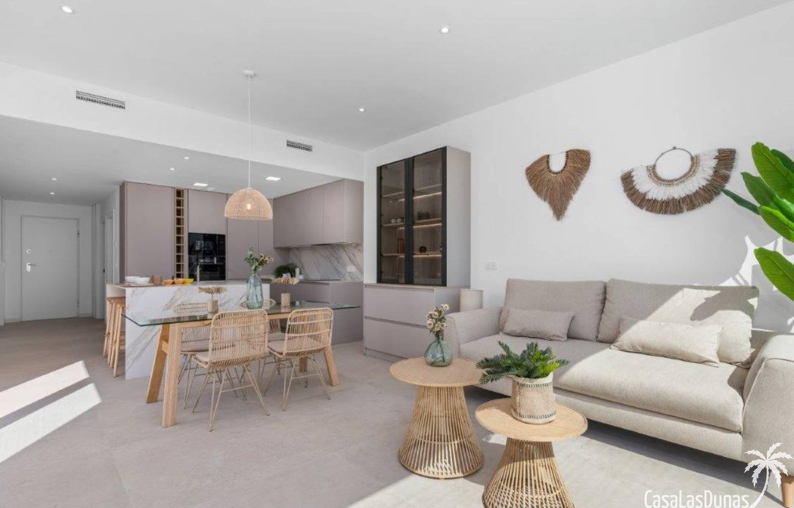  Direkt am Golfplatz und nicht weit vom schönen Mar Menor entfernt befindet sich dieses Projekt im Bau, in dem 2 Wohnblöcke und 9 Einfamilienhäuser zu