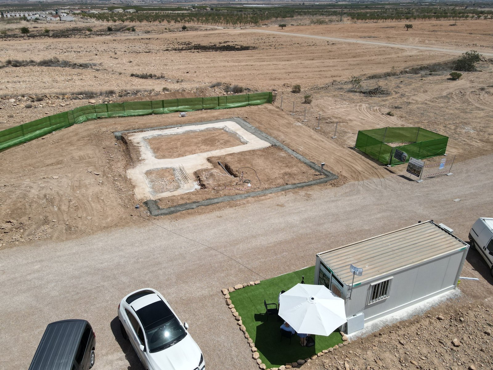  In der charmanten Ortschaft Fuente Álamo gelegen, bietet dieser Wohnkomplex eine Vielzahl von Typologien, um unterschiedliche Bedürfnisse und Lebenss