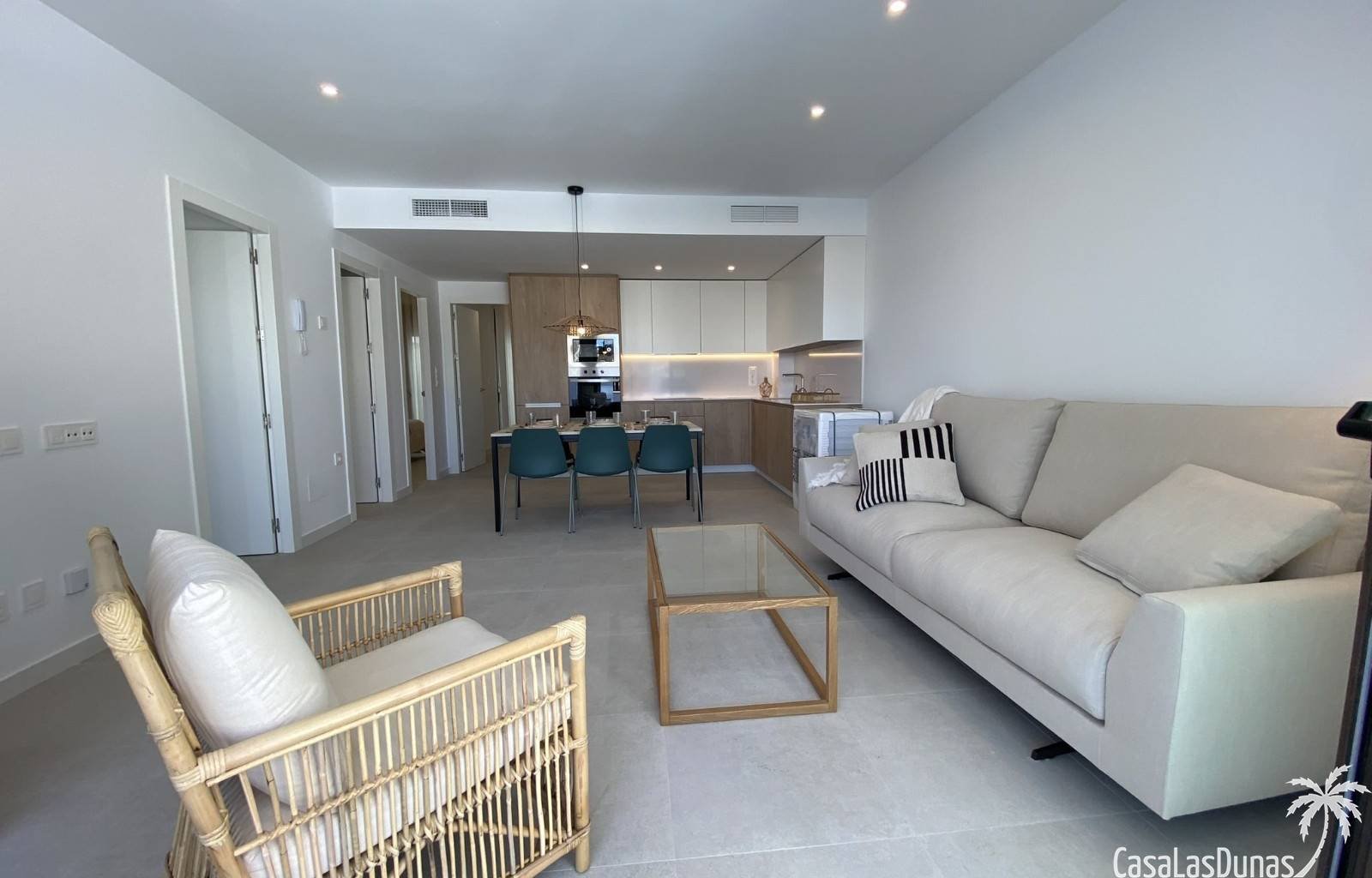  In Pilar de la Horadada entsteht ein wunderschöner Komplex aus Wohnungen und Villen. Die erste Phase ist fast ausverkauft, aber in Phase 2 stehen wei