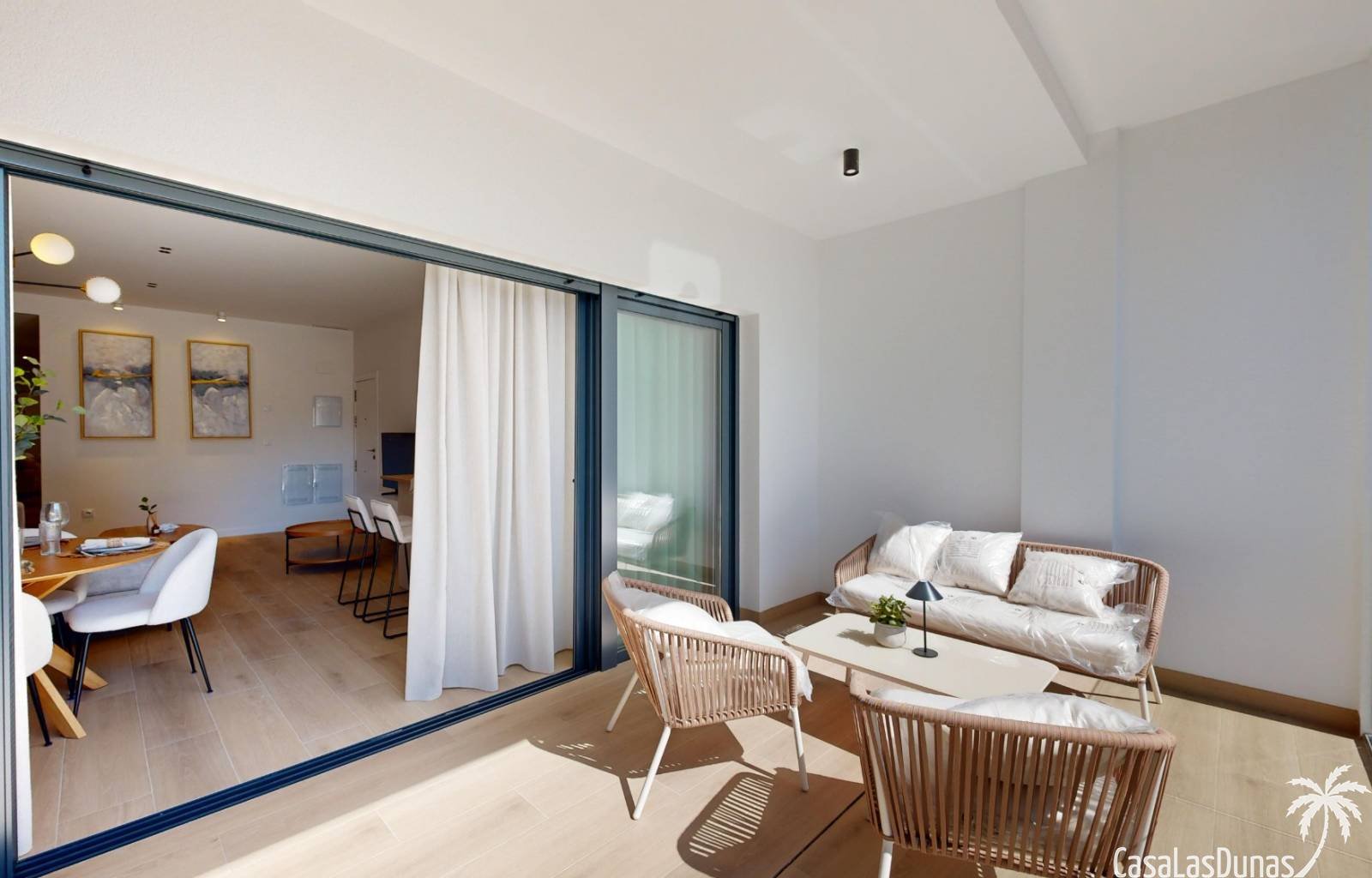  Diese wunderschönen neuen Apartments liegen direkt im Zentrum von Guardamar, nur 600 Meter vom Sandstrand entfernt. Sie sind geräumig, mit 3 Schlafzi