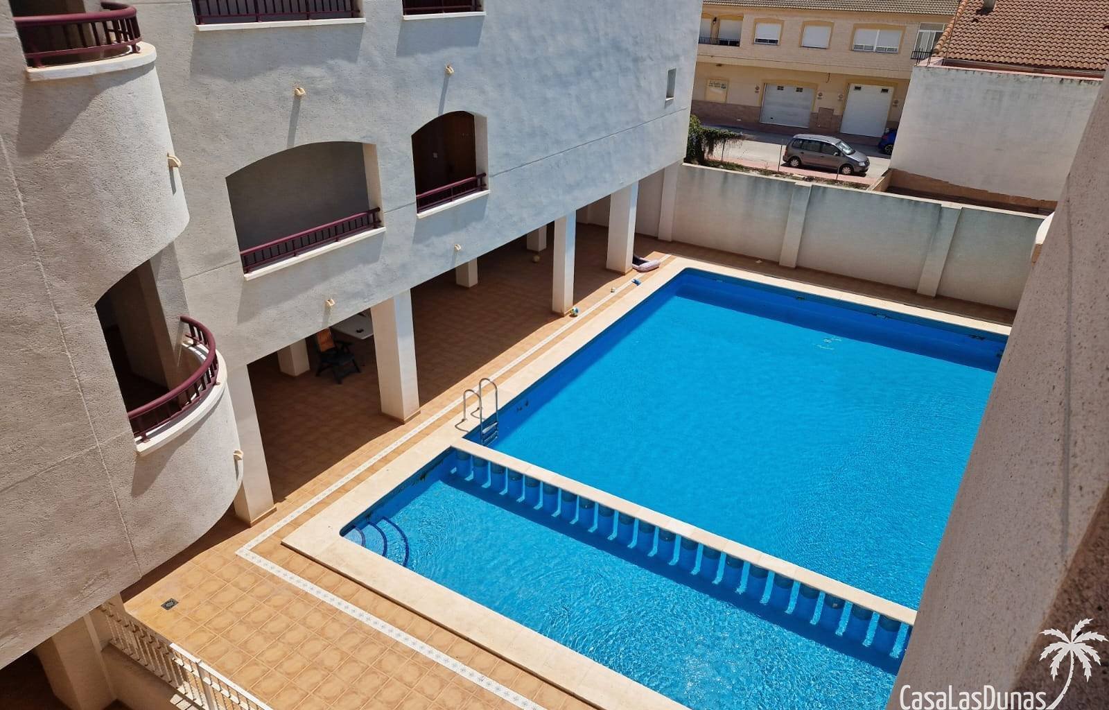  Diese renovierten Neubauhäuser im typisch spanischen Dorf San Fulgencio stellen eine hervorragende Gelegenheit für diejenigen dar, die eine neue Wohn