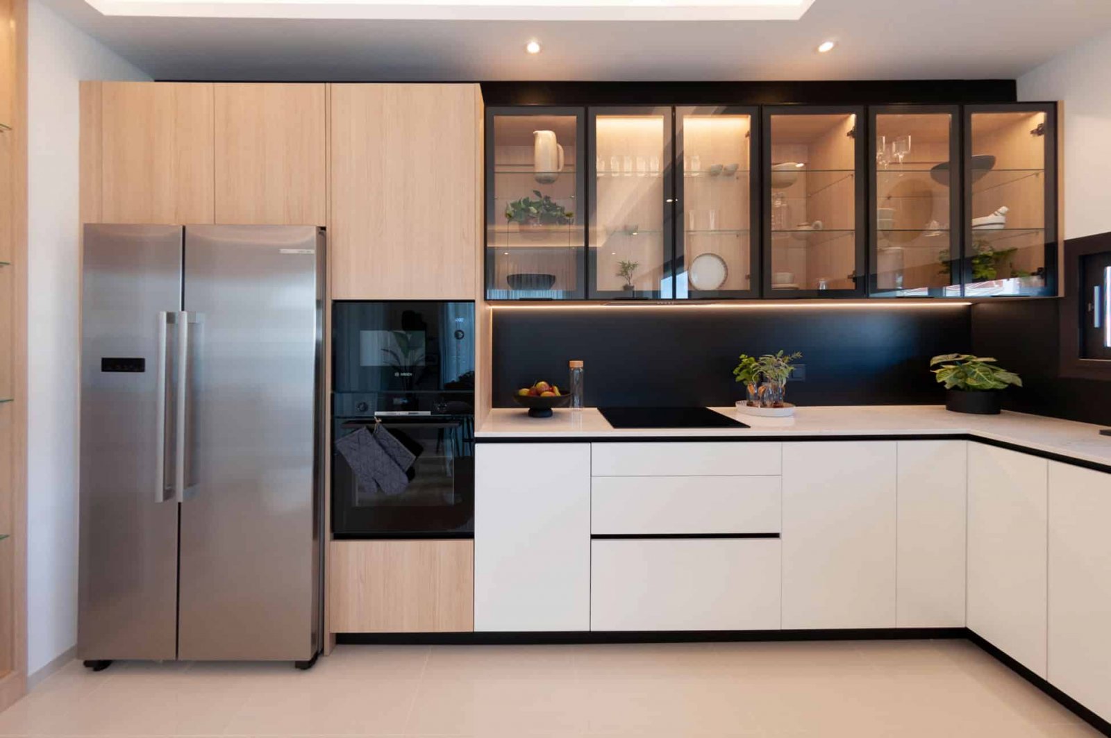  In der charmanten Ciudad Quesada gelegen, bietet diese freistehende Immobilie ein exklusives Wohnerlebnis. Für diejenigen, die Privatsphäre und Komfo