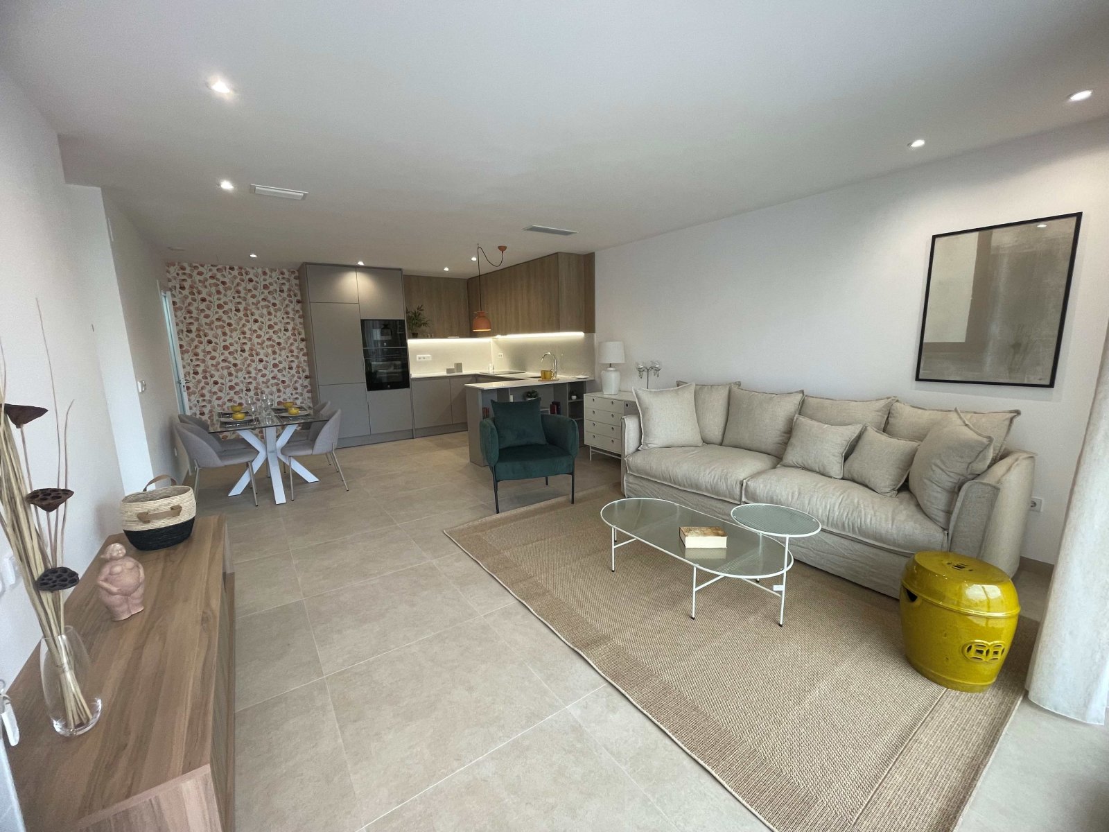  In der charmanten Ortschaft San Pedro del Pinatar gelegen, bietet diese Wohnanlage eine Auswahl an Reihenhäusern, die für diejenigen entworfen wurden