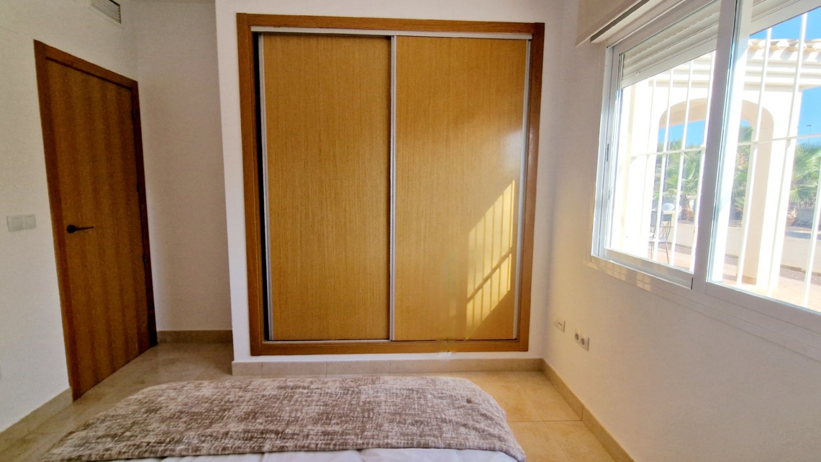  In der ruhigen Gegend von Purias gelegen, bietet diese exklusive Sammlung von 13 unabhängigen Wohnhäusern eine ideale Umgebung für diejenigen, die ei