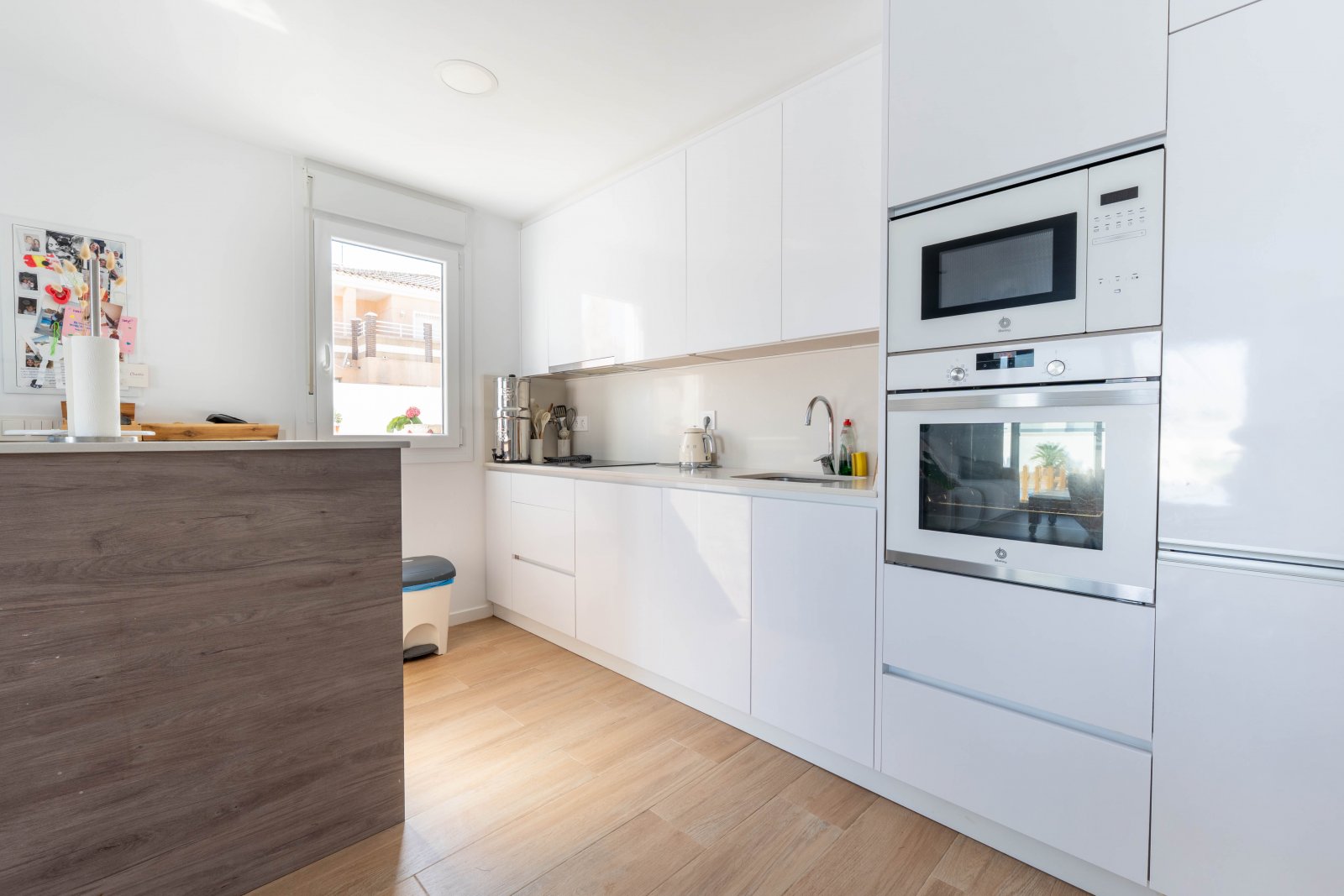  In der charmanten Region Murcia gelegen, bietet dieses unabhängige Anwesen eine ideale Umgebung für diejenigen, die ein exklusives und gut angebunden