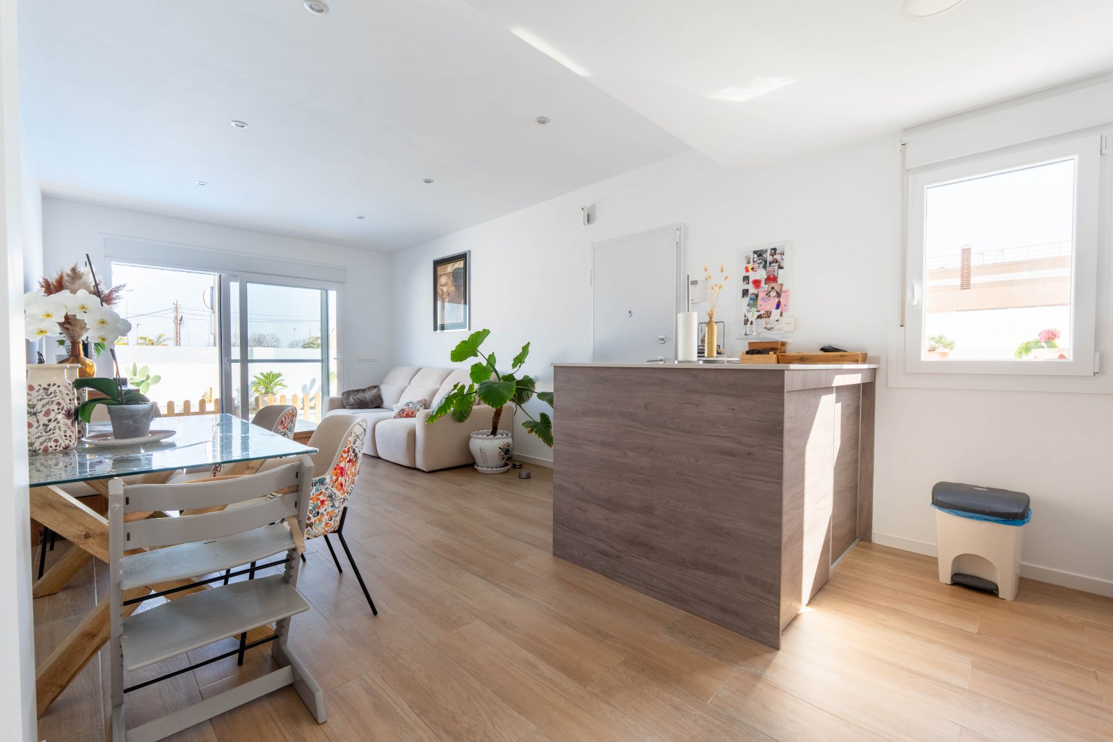  In der charmanten Region Murcia gelegen, bietet dieses unabhängige Anwesen eine ideale Umgebung für diejenigen, die ein exklusives und gut angebunden