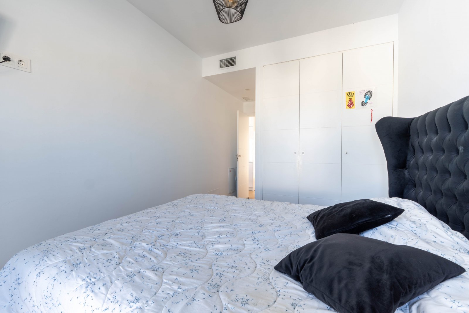  In der charmanten Region Murcia gelegen, bietet dieses unabhängige Anwesen eine ideale Umgebung für diejenigen, die ein exklusives und gut angebunden