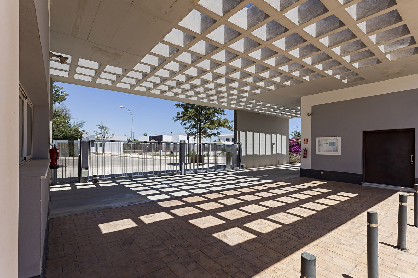  In der charmanten Stadt Vera gelegen, bietet diese Wohnanlage eine Vielzahl von Wohnmöglichkeiten, die unterschiedlichen Bedürfnissen und Lebensstile