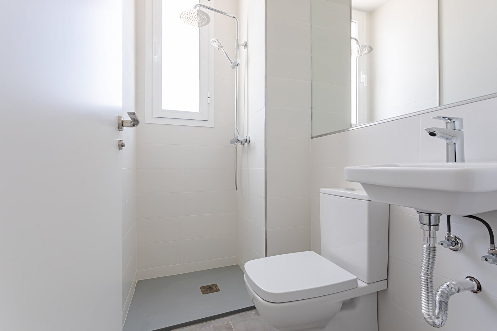  In der charmanten Stadt Vera gelegen, bietet diese Wohnanlage eine Vielzahl von Wohnmöglichkeiten, die unterschiedlichen Bedürfnissen und Lebensstile