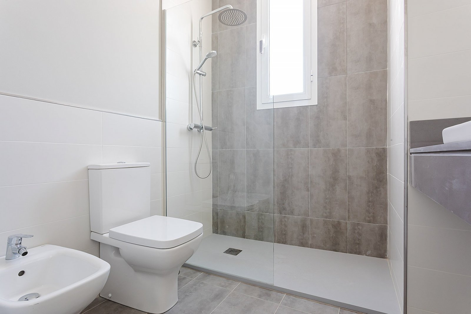  In der charmanten Stadt Vera gelegen, bietet diese Wohnanlage eine Vielzahl von Wohnmöglichkeiten, die unterschiedlichen Bedürfnissen und Lebensstile