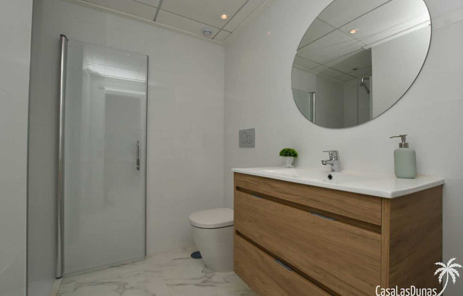  Elegante neue Erdgeschosswohnungen stehen in der ruhigen und grünen Gegend La Cañada , nahe dem lebhaften Zentrum von San Miguel de Salinas, zur Verf