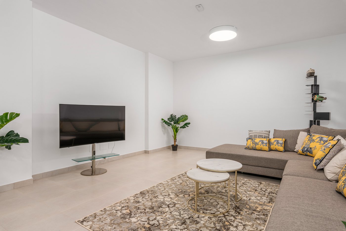  In der exklusiven Gegend von Playa Paraiso gelegen, bietet dieser Komplex von 13 freistehenden Häusern eine privilegierte Umgebung nur 1 km vom Meer 