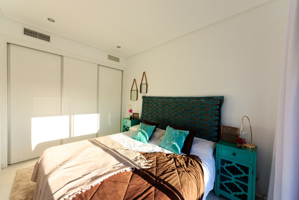  Diese Wohnanlage befindet sich in der charmanten Stadt Pilar de la Horadada und bietet eine Vielzahl von Wohnmöglichkeiten, die unterschiedlichen Bed