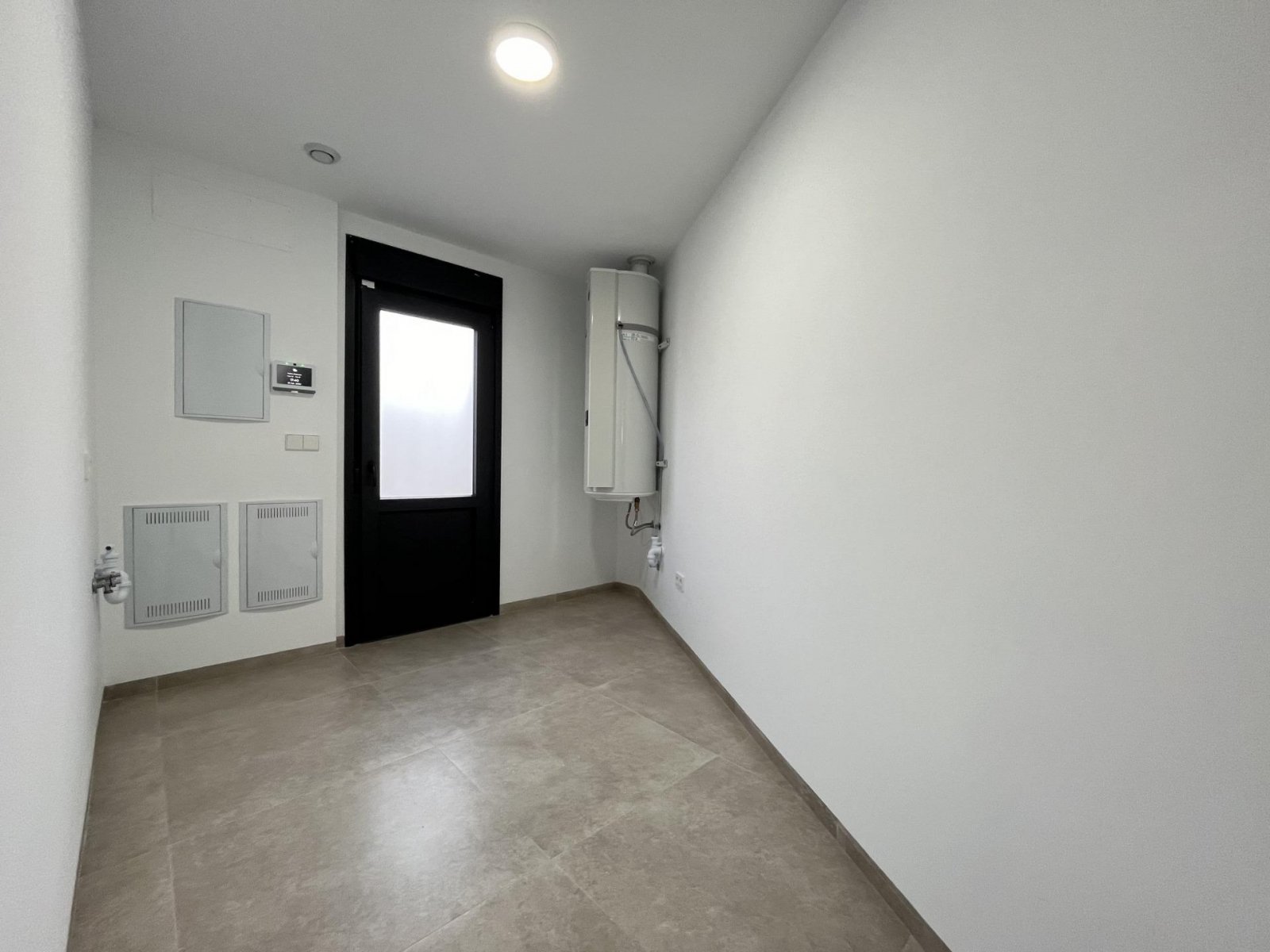  In der charmanten Ortschaft San Pedro del Pinatar gelegen, bietet dieses exklusive freistehende Chalet eine einzigartige Gelegenheit, das Leben an de