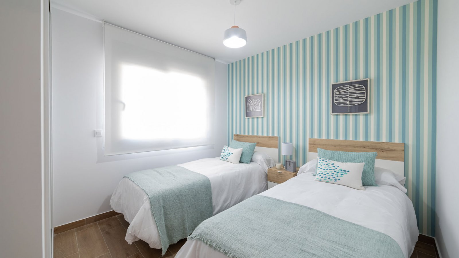  Genießen Sie die Ruhe und den Komfort des Wohnens in einer privaten Urbanisation mit Gemeinschaftspool und Gärten, umgeben von Natur und nur 10 Minut