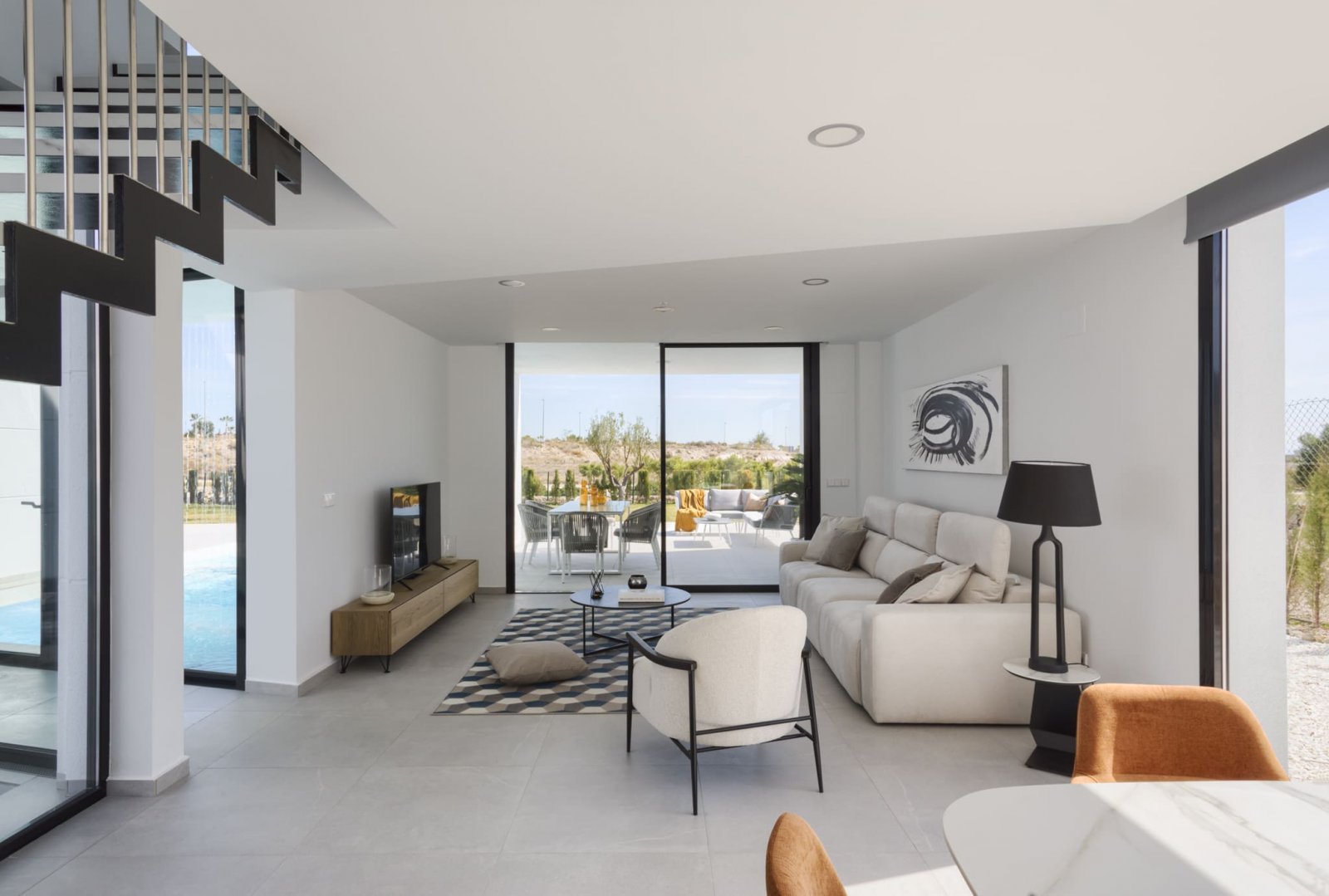  In der schönen Region Murcia gelegen, bietet diese exklusive Sammlung von 18 unabhängigen Wohnhäusern eine außergewöhnliche Lebensumgebung. Diese Imm