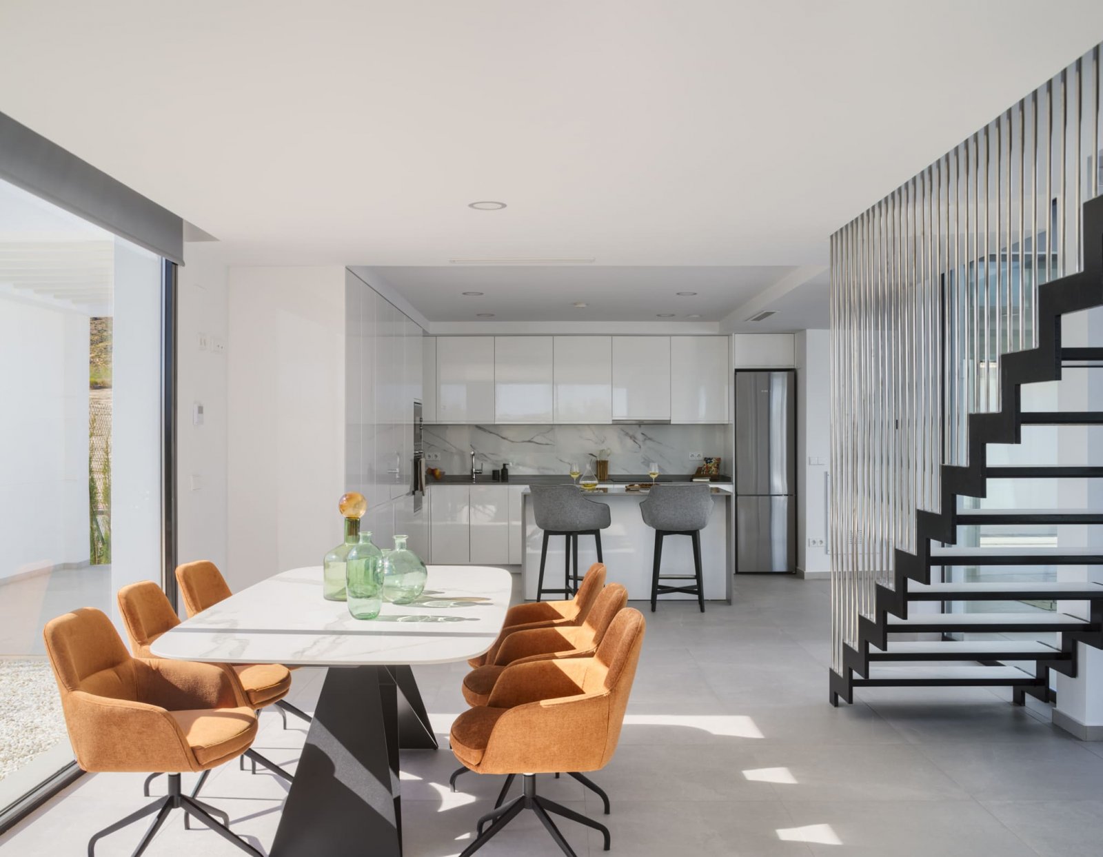  In der schönen Region Murcia gelegen, bietet diese exklusive Sammlung von 18 unabhängigen Wohnhäusern eine außergewöhnliche Lebensumgebung. Diese Imm