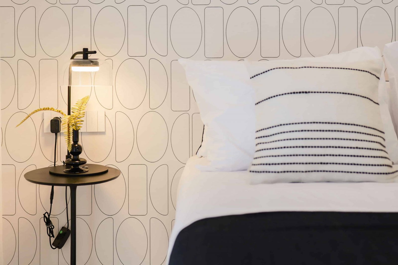  Diese exklusive Sammlung von drei unabhängigen Häusern befindet sich in der charmanten Ciudad Quesada und bietet eine ideale Umgebung für diejenigen,