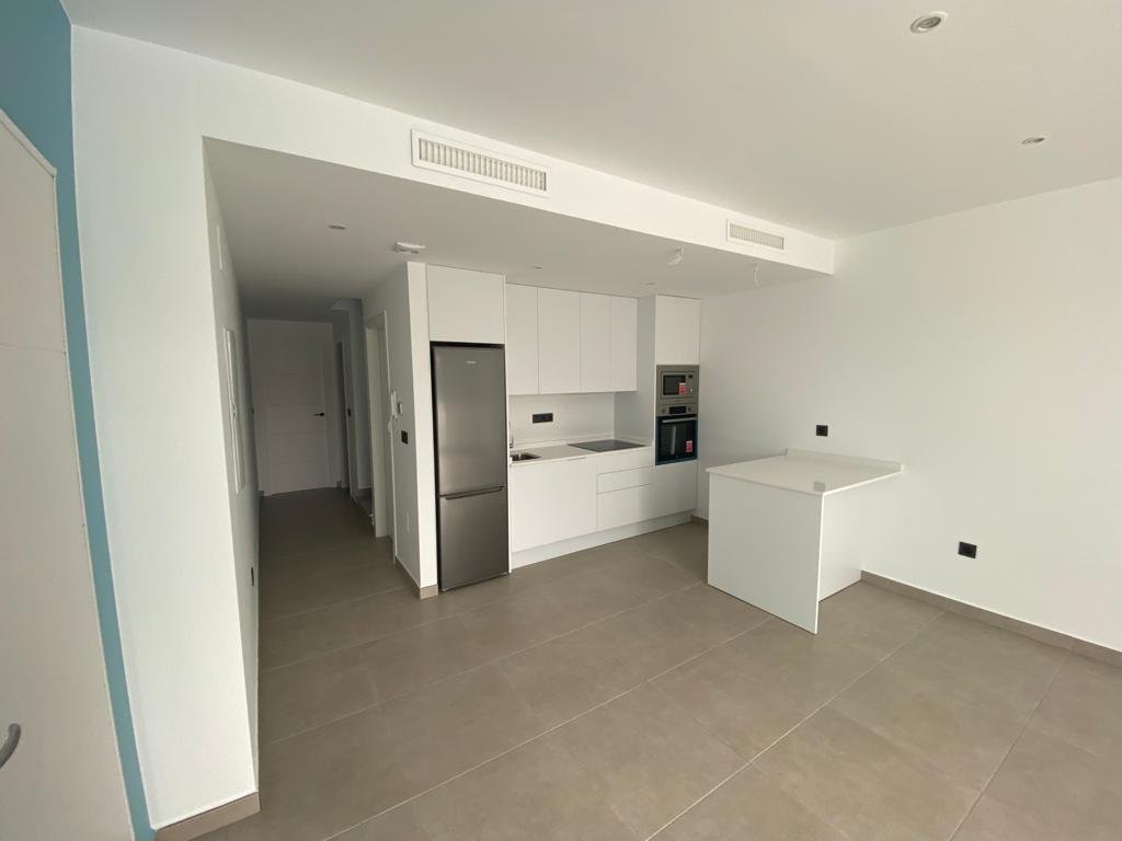  In der charmanten Stadt Los Alcázares gelegen, bietet diese exklusive Sammlung von 9 unabhängigen Häusern eine privilegierte Umgebung für diejenigen,