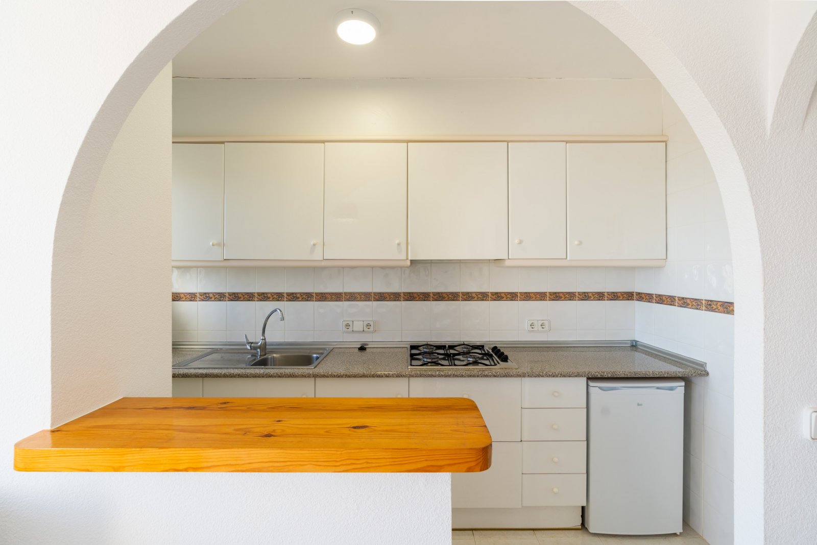  In der schönen Stadt Calpe gelegen, bietet diese Wohnanlage eine Vielzahl von Wohnmöglichkeiten, die auf unterschiedliche Bedürfnisse und Vorlieben z