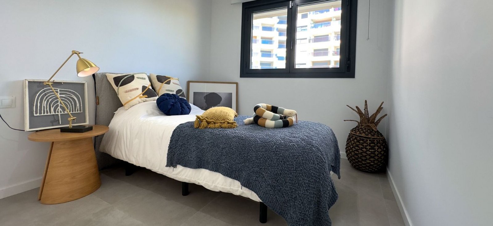  In der schönen Stadt Orihuela gelegen, bietet diese Wohnanlage eine Auswahl von 118 Wohnungen, darunter Apartments, Erdgeschosswohnungen und Penthäus