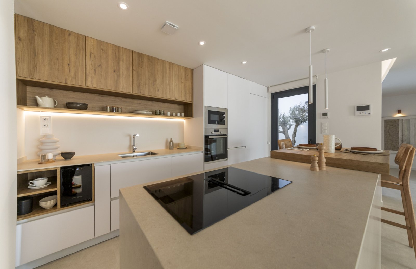  In der charmanten Region Murcia gelegen, bietet diese Wohnanlage 80 unabhängige Häuser, die für diejenigen entworfen wurden, die ein geräumiges und k