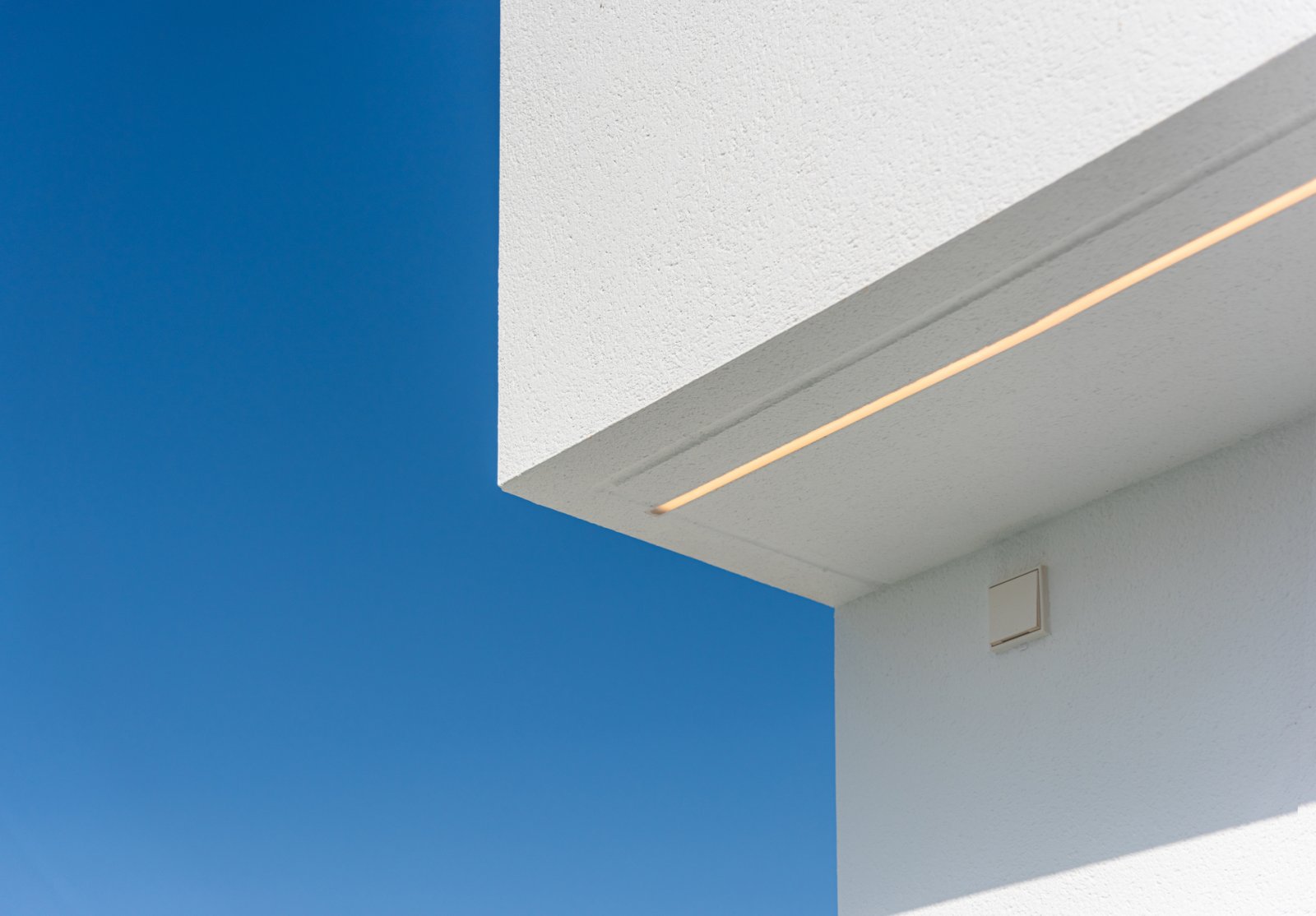  In der charmanten Stadt Los Alcázares gelegen, bietet dieser Wohnkomplex 23 freistehende Häuser, die für diejenigen entworfen wurden, die einen exklu