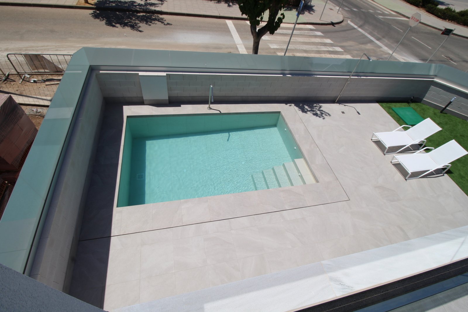  Diese exklusiven freistehenden Häuser befinden sich in der charmanten Gemeinde Pilar de la Horadada und bieten einen unvergleichlichen Lebensstil. In