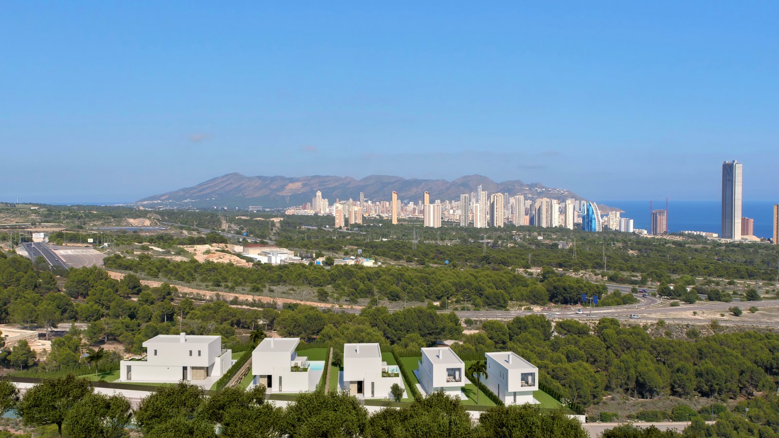  In der charmanten Ortschaft Finestrat gelegen, bietet diese exklusive Sammlung von fünf freistehenden Häusern eine idyllische Umgebung mit Meerblick.