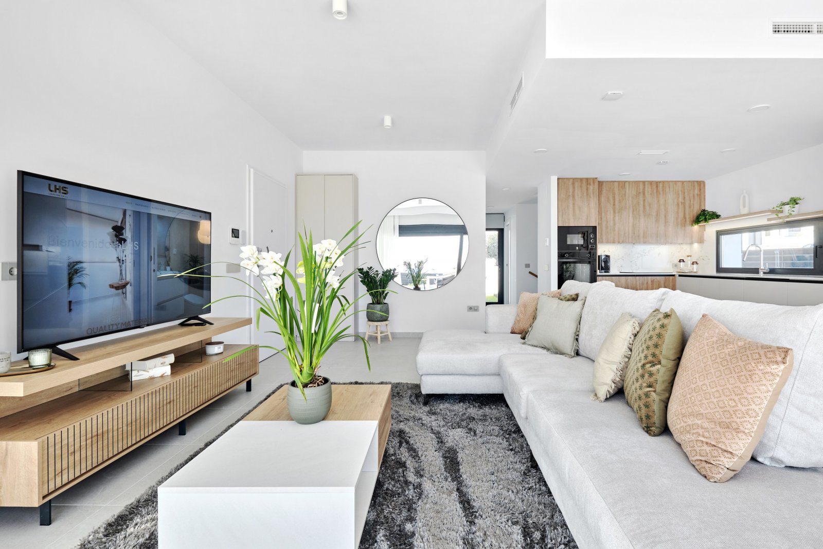  In der charmanten Umgebung von San Miguel de Salinas gelegen, bietet dieser exklusive Wohnkomplex 24 Immobilien, die für diejenigen entworfen wurden,