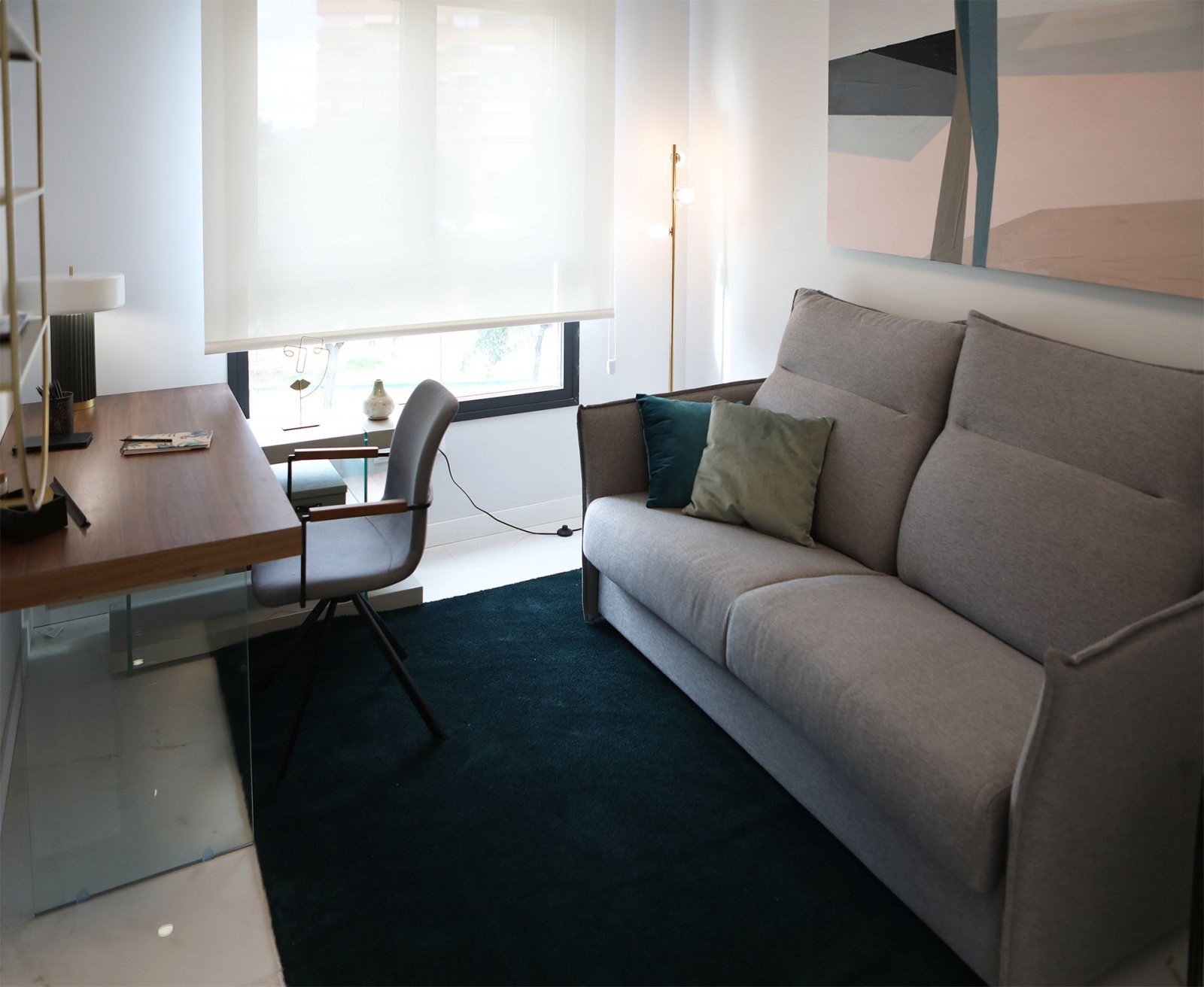  In der pulsierenden Stadt Benidorm gelegen, bietet dieser exklusive Wohnkomplex eine einzigartige Gelegenheit, das Leben am Meer zu genießen. Mit ins