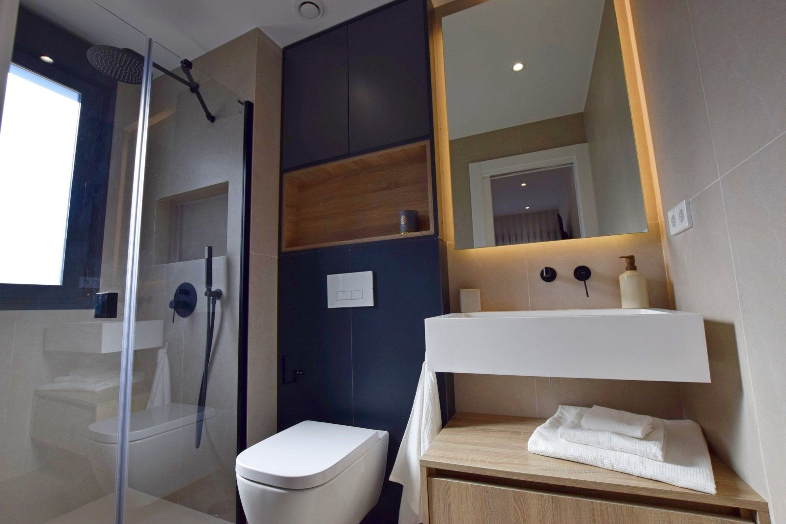  In der exklusiven Gegend von Los Guardianes gelegen, bietet dieses Wohnresort eine Auswahl von 14 Immobilien, darunter Wohnungen, ground-floor, low-b