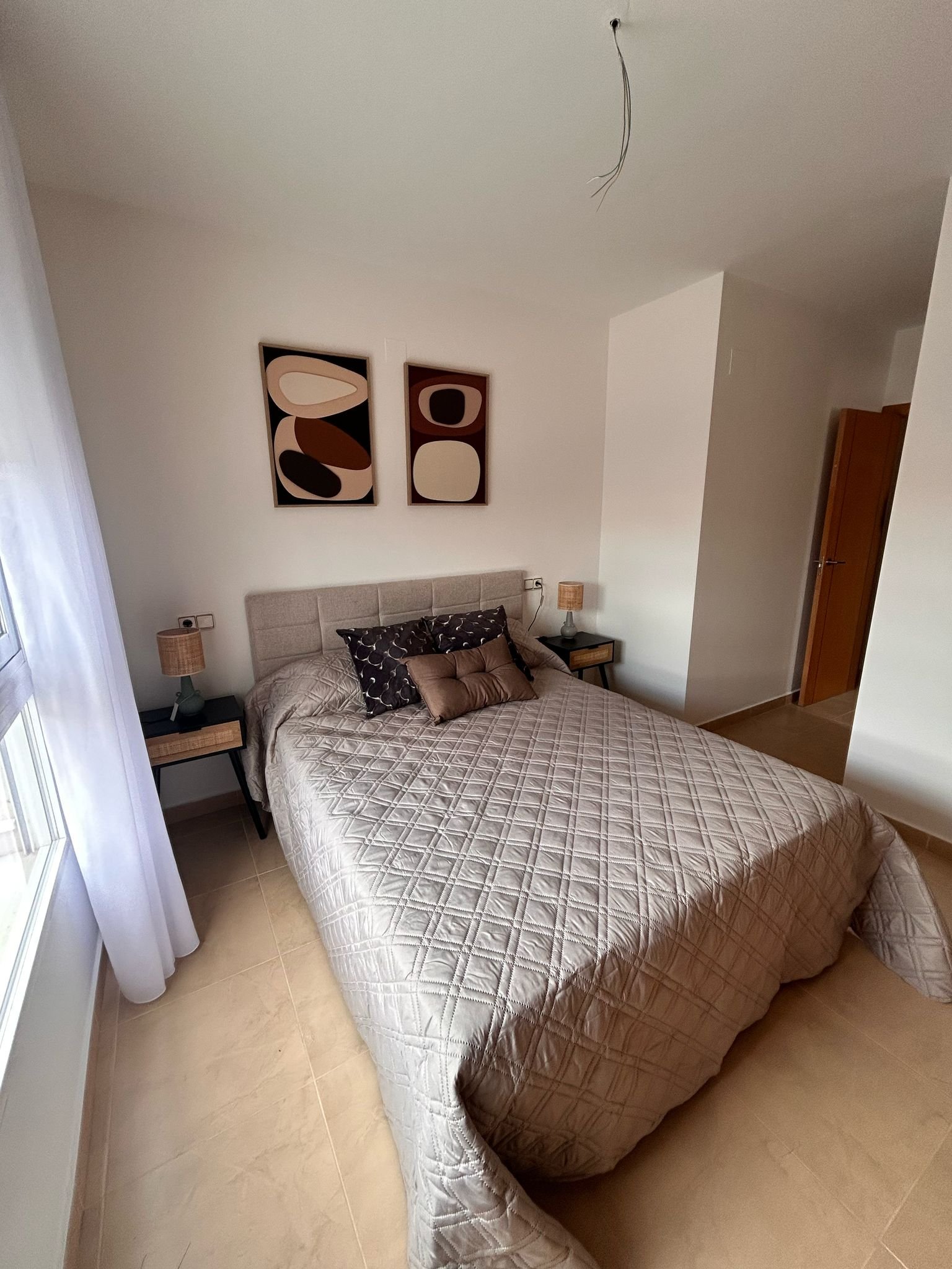  In der charmanten Stadt Orihuela gelegen, bietet diese Wohnanlage eine Vielzahl von Wohnoptionen, die unterschiedlichen Bedürfnissen und Lebensstilen