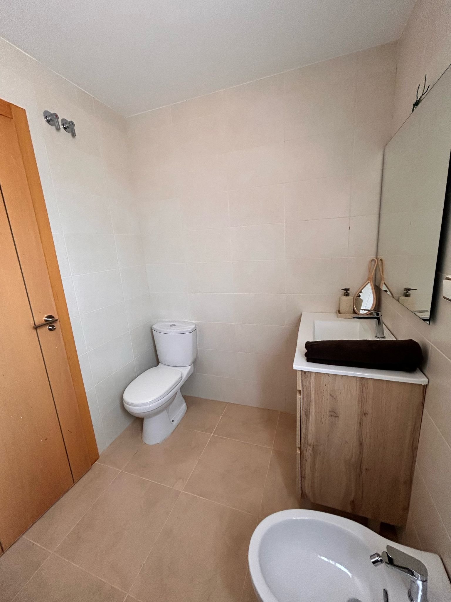  In der charmanten Stadt Orihuela gelegen, bietet diese Wohnanlage eine Vielzahl von Wohnoptionen, die unterschiedlichen Bedürfnissen und Lebensstilen