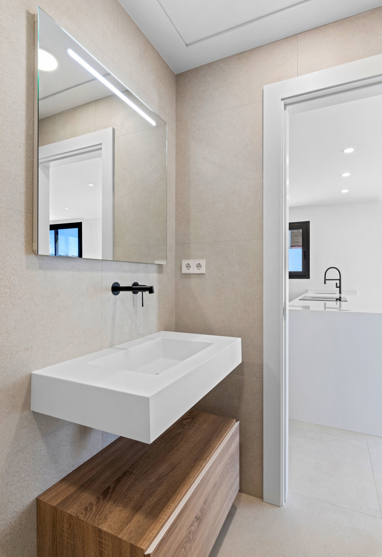  Im charmanten Ort Pilar de la Horadada gelegen, bietet diese Wohnanlage eine Auswahl an hohen und niedrigen Bungalows, die darauf ausgelegt sind, die