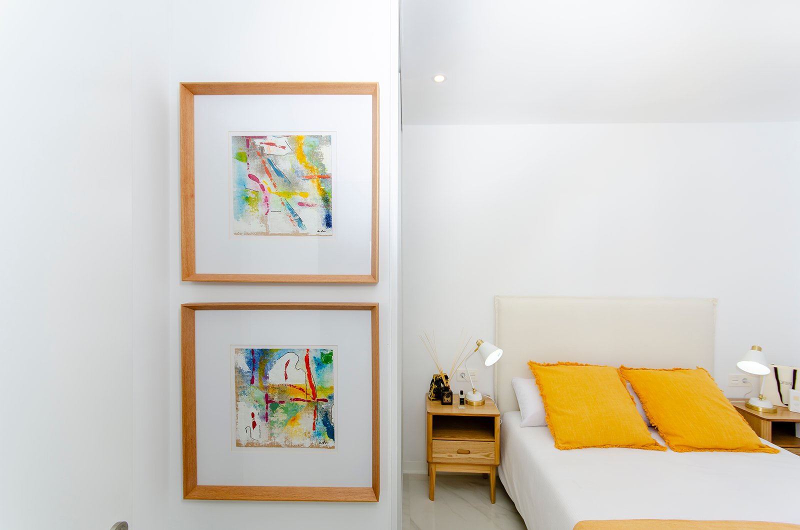  In der charmanten Stadt Orihuela gelegen, bietet dieser Wohnkomplex 39 unabhängige Häuser, die durch ihr modernes und funktionales Design hervorstech