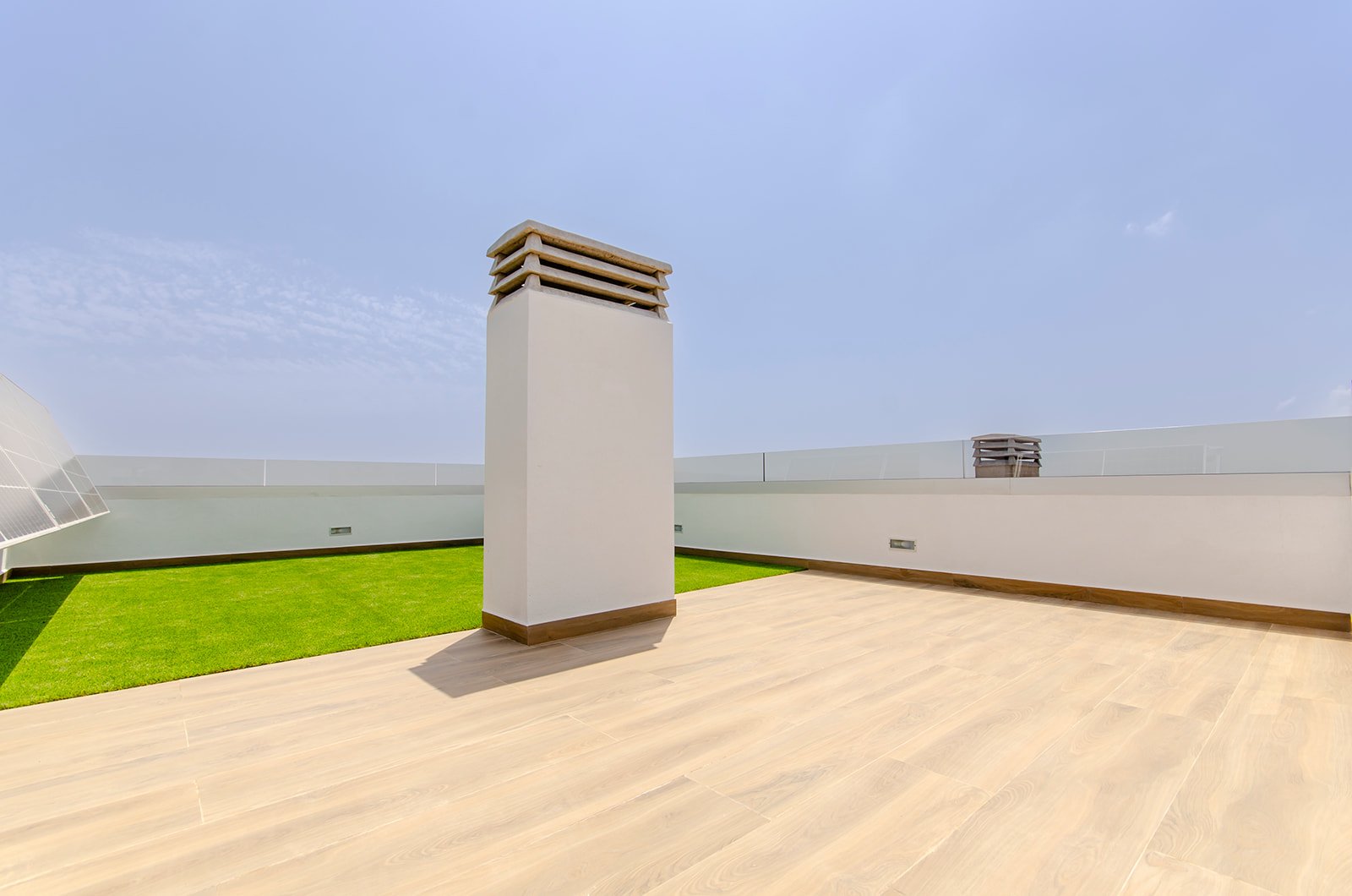  In der charmanten Stadt Orihuela gelegen, bietet dieser Wohnkomplex 39 unabhängige Häuser, die durch ihr modernes und funktionales Design hervorstech