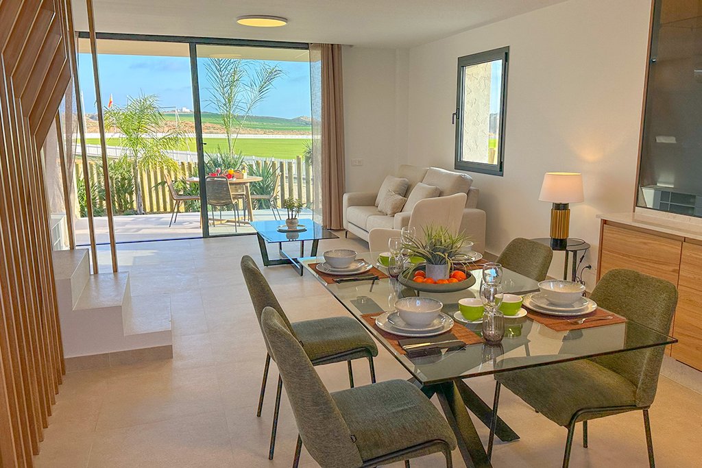  In der charmanten Ortschaft Cuevas del Almanzora gelegen, bieten diese Apartments ein einzigartiges Wohnerlebnis mit Meerblick. Mit insgesamt 10 verf