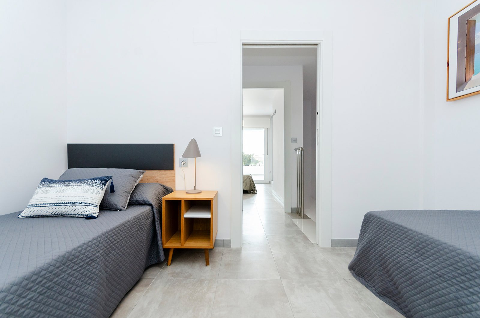  In der charmanten Stadt Torrevieja gelegen, bietet diese Wohnanlage eine exklusive Auswahl von 7 Reihenhäusern. Diese Häuser sind für diejenigen konz