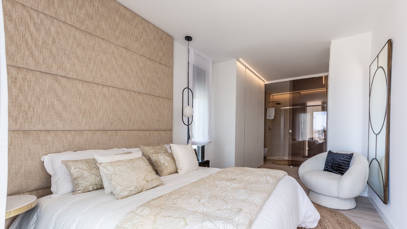  In der charmanten Ortschaft Finestrat gelegen, bieten diese Immobilien eine exklusive Umgebung mit Meerblick. 